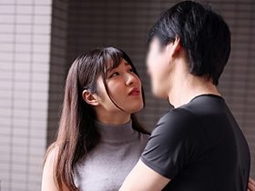 となりの奥さんと旦那の出張中に急接近！旦那が出張から帰ってきても止められない一泊二日の激情浮気　辻さくら　サンプル画像06